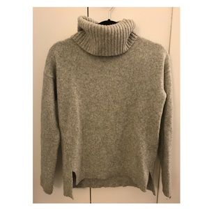Cozy Gray turtleneck